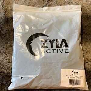 Black pocket light n tight Hi rise 7/8 24” 8-10